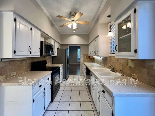 Photo - 207 Forest View Ct