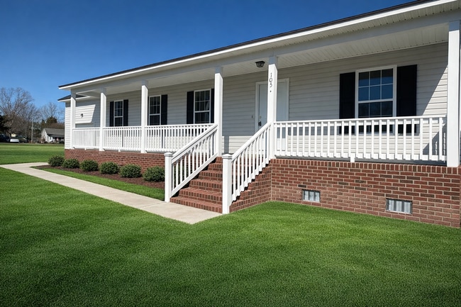 Building Photo - Country Charm