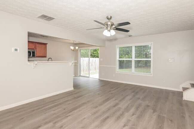 Photo - 418 Double Creek Dr