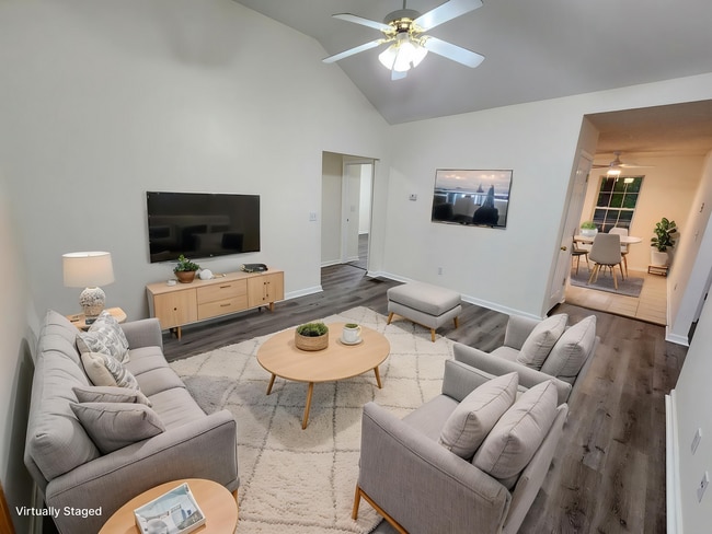 Photo - 1140 Towne Square Ln