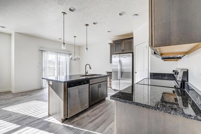 Photo - 803 N Hilltop Dr