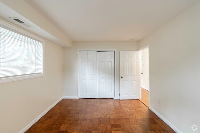 Unit 197T7 2BR 1BA: Primary Bedroom