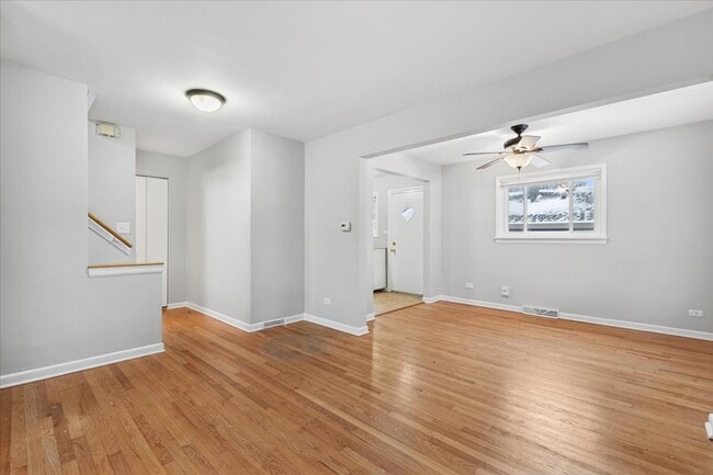 Photo - 1614 Main St