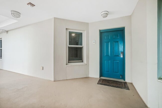 Photo - 2668 Beach Blvd
