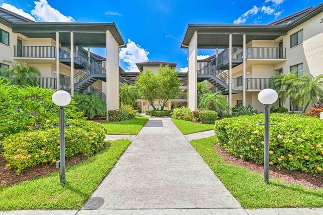 Fully Renovated 2 Bed / 2 Bath Condo with ... - Fully Renovated 2 Bed / 2 Bath Condo with ...