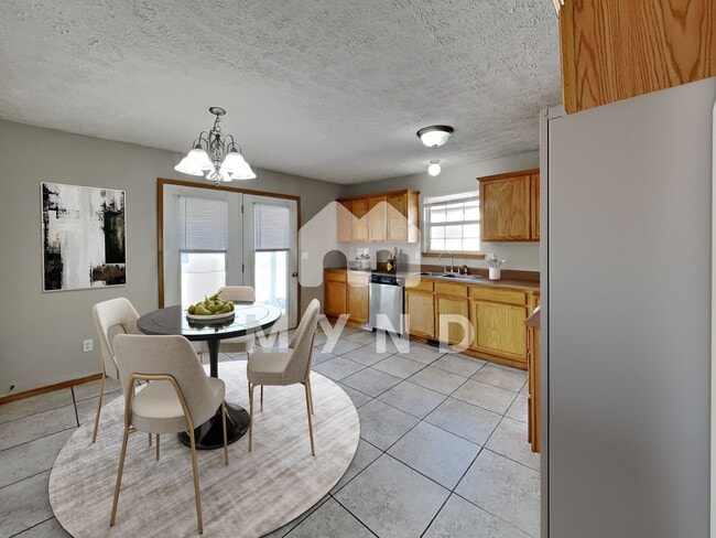 Photo - 1131 S Brown Ave