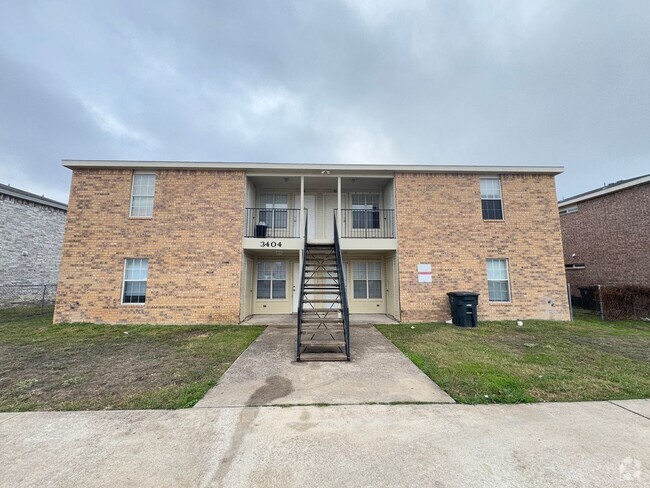 Building Photo - 3404 Hereford Ln Unit A Rental