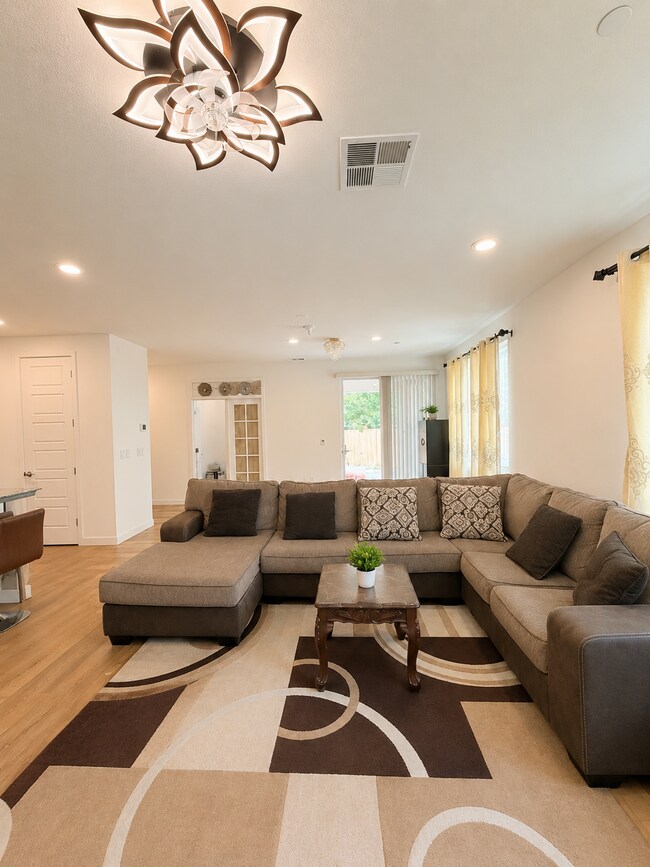Photo - 5401 Hames Valley Ln