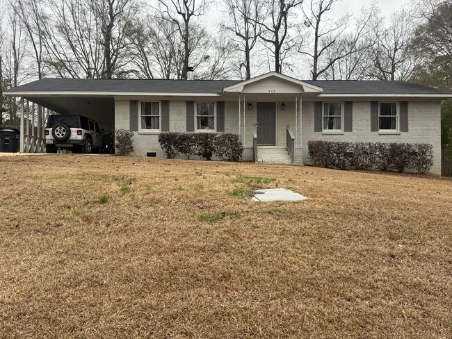 Beautiful 3 bedroom, 2 bath home in Opelika - Beautiful 3 bedroom, 2 bath home in Opelika