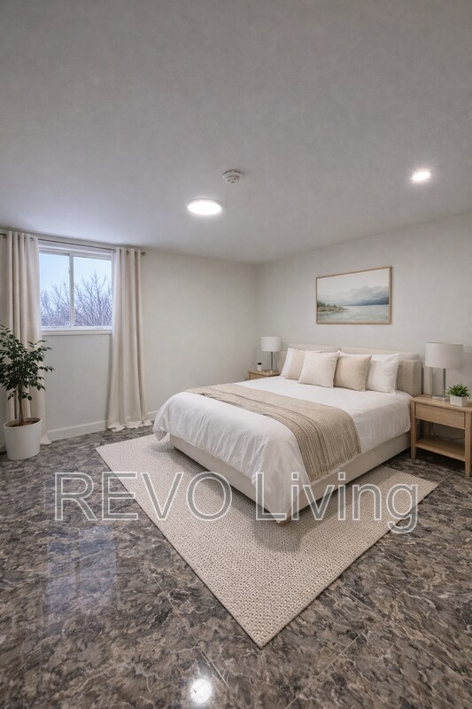 Photo - 7800 Lundy's Ln