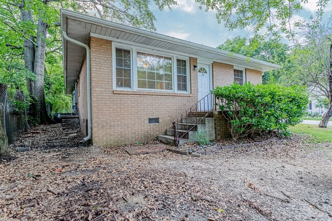 Affordable Unit, Duplex in Greenville - Affordable House Unit, Duplex in Greenville
