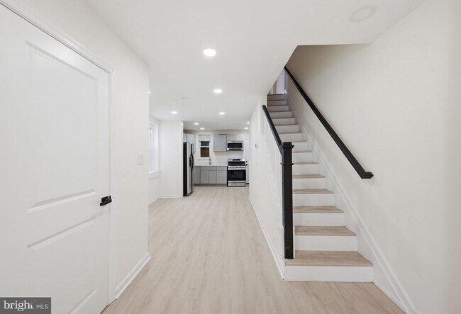 Photo - 2636 Lauretta Ave