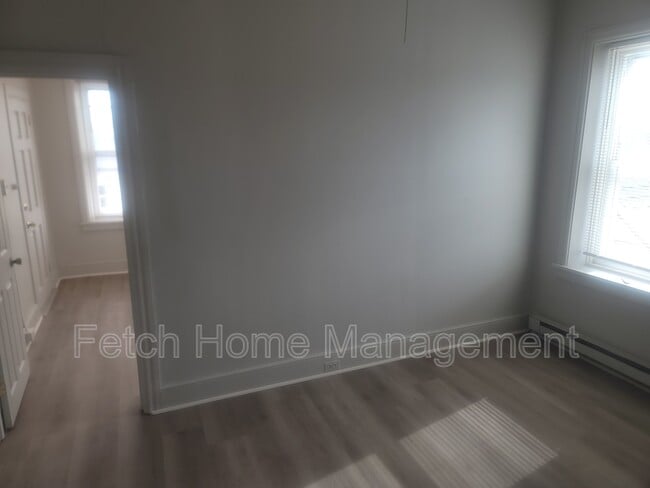 Photo - 107-109 East Main Street