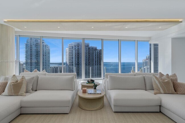 Photo - 300 Biscayne Blvd Way Unidad 2701