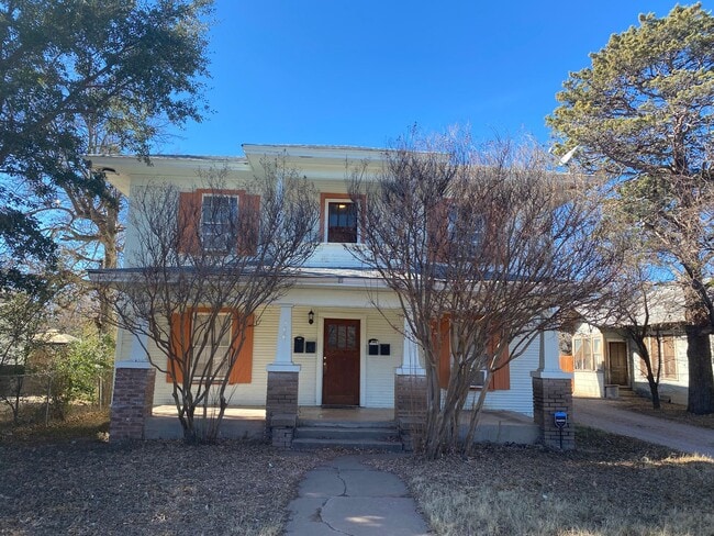 Photo - 466 Clinton-Unit 3