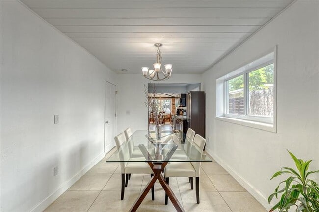 Photo - 1517 NE 17th Ter