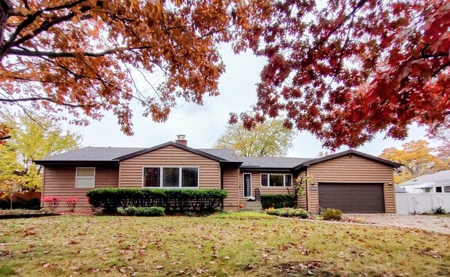 Building Photo - 7249 W 109th Pl Rental