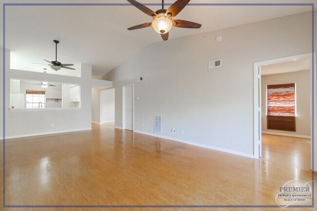 Photo - ***2+DEN/2 BATH***CENTRAL NAPLES***CYPRESS...