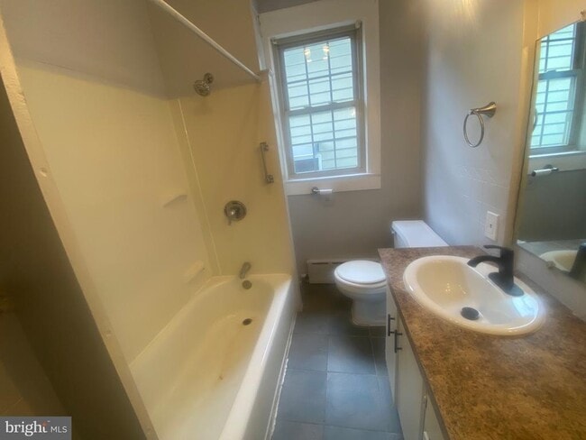 Photo - 109 N Thomas Ave Unit 2