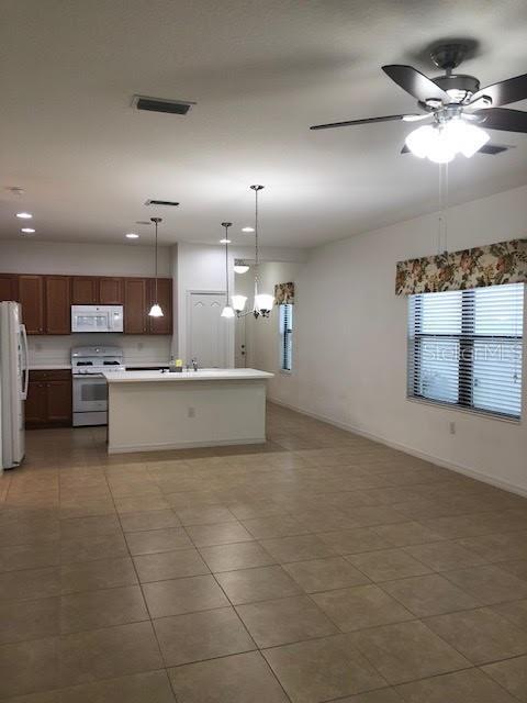 Photo - 229 Livorno Wy