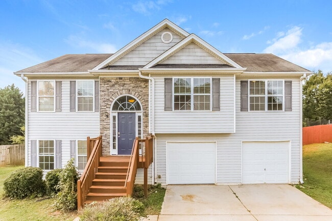 Building Photo - 4809 Camelot Dr Rental