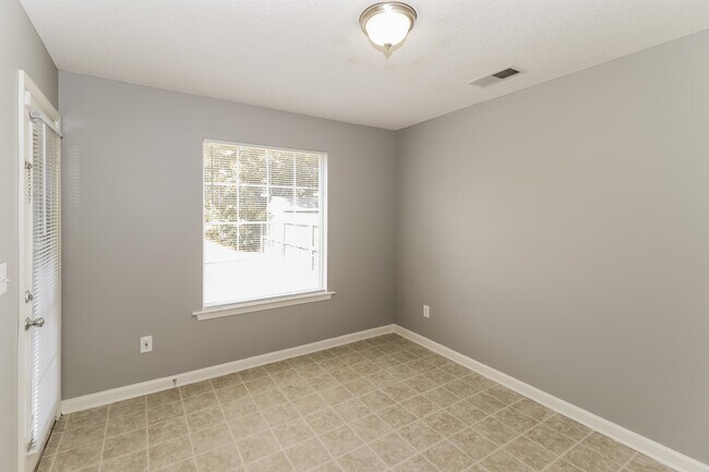 Photo - 9762 Misty Pine Dr