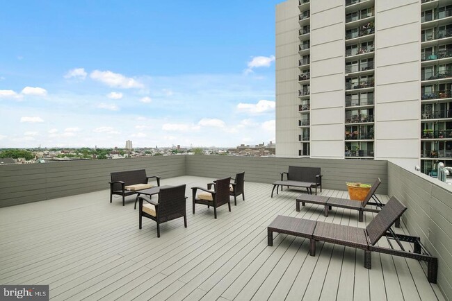 Photo - 412 S 13th St Unit 302