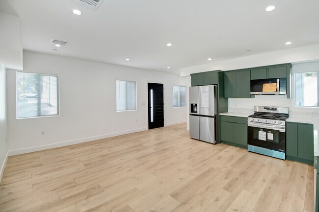 5622 Raber St Unit 5624