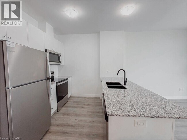 Photo - 60 Charles St W Unit 409