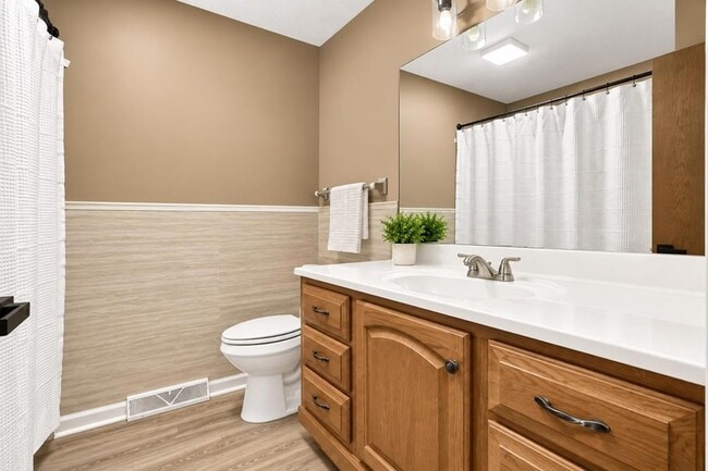 Photo - 129 Hillwood Dr