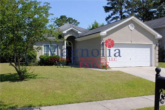 Building Photo - 3 bedroom, 2 bathrooms in Richmond Hill's Mainstreet