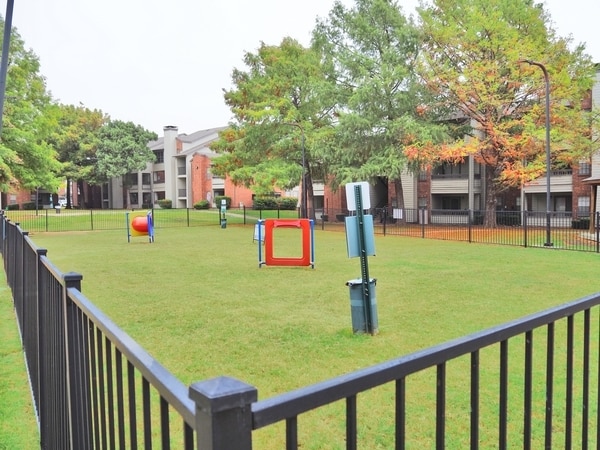 Building Photo - Villa Del Mar Apartments