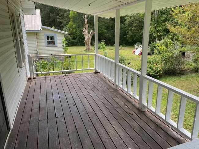 Photo - 505 Howard Pl