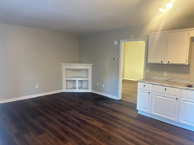 Photo - 257 SE Bell St