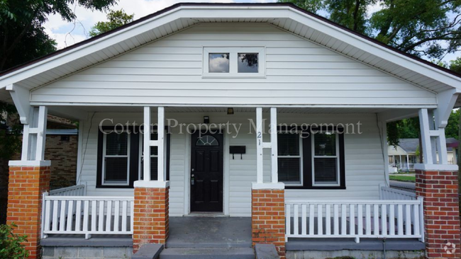 Building Photo - 3BR/1BA- Downtown Wilmington- $1,550/month... Rental