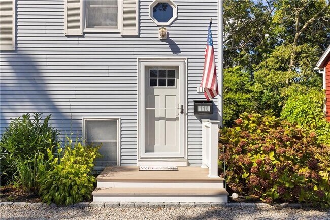 110 Winsor Ave