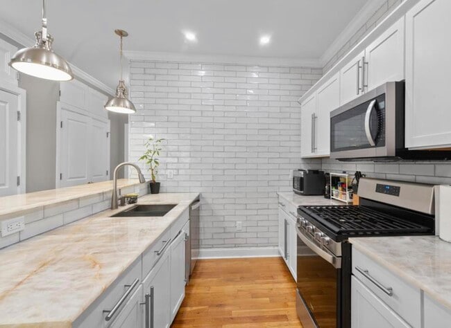 Photo - 5501 Hudson Ave Unit 407
