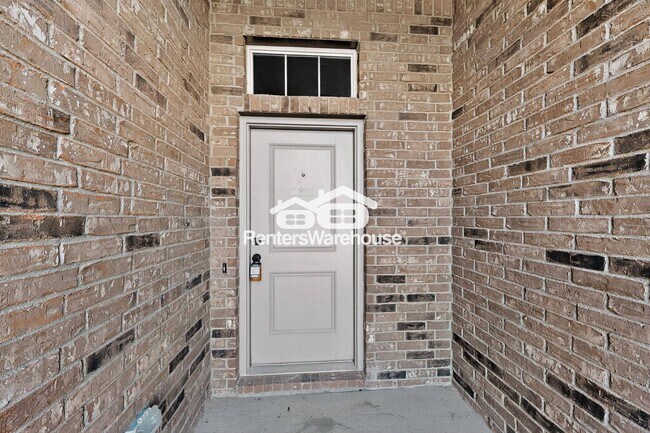 Photo - 8517 Centerboard Ln