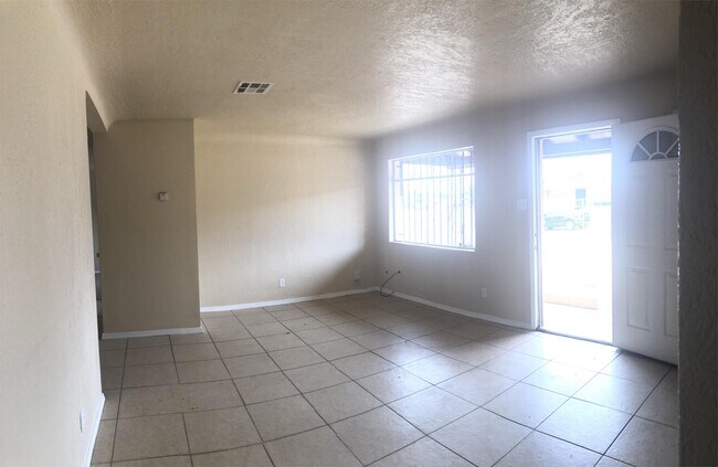 Photo - 1000 Atwood Dr