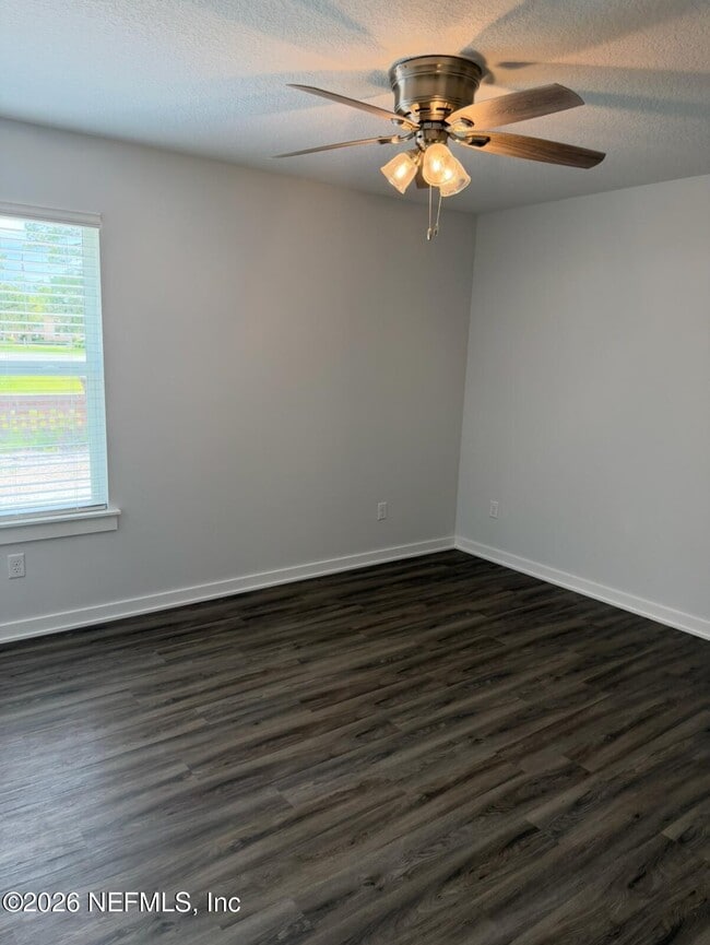 Photo - 201 Bradford Dr