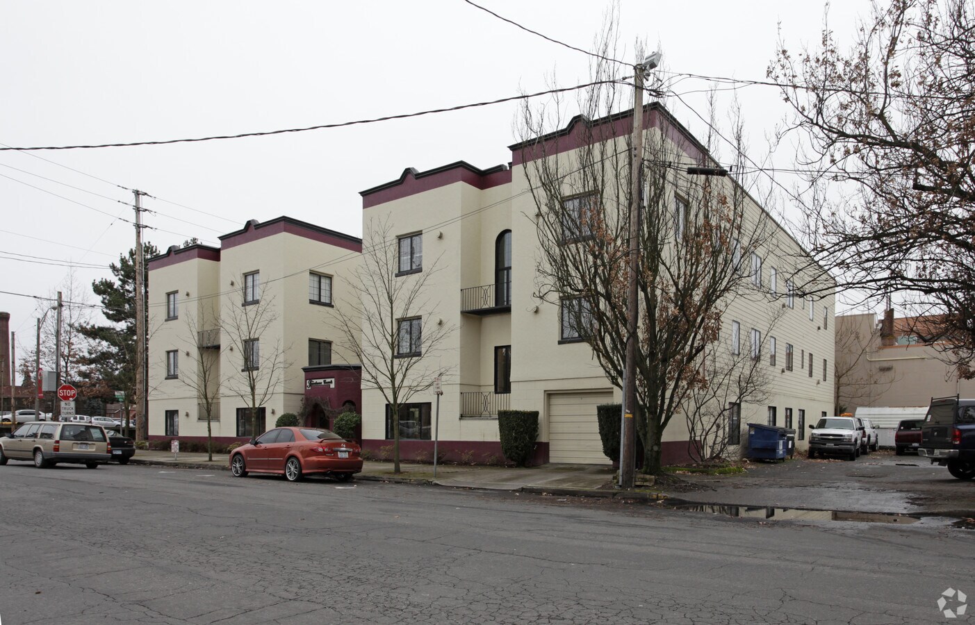 Fontana Court Apartments - Fontana Court Apartments