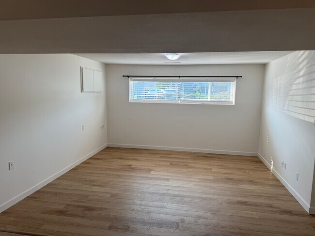 3507-3524 24 Ave