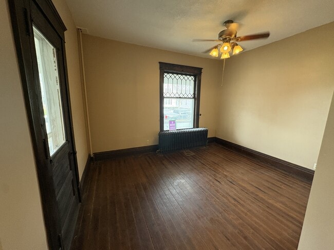 Photo - 110 S 4th St