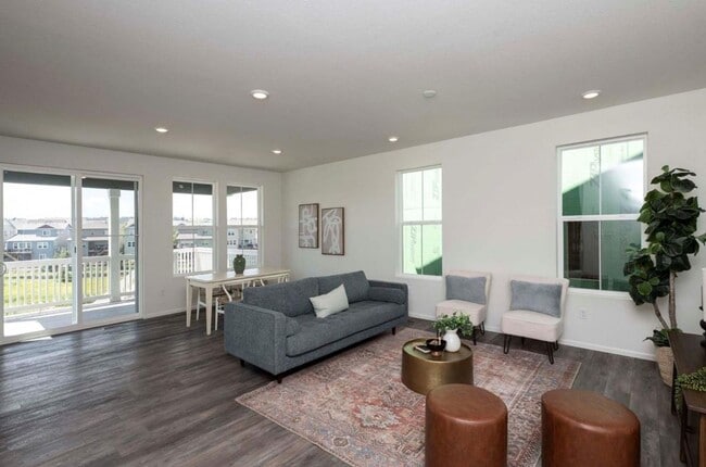 Photo - Terrain Oak Valley 3bd 2.5ba Gem!