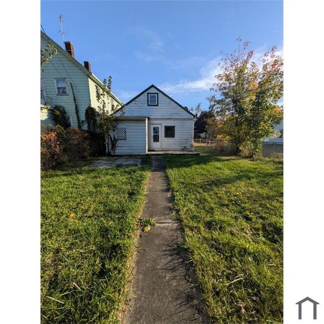 Photo - 7612 Colgate Ave