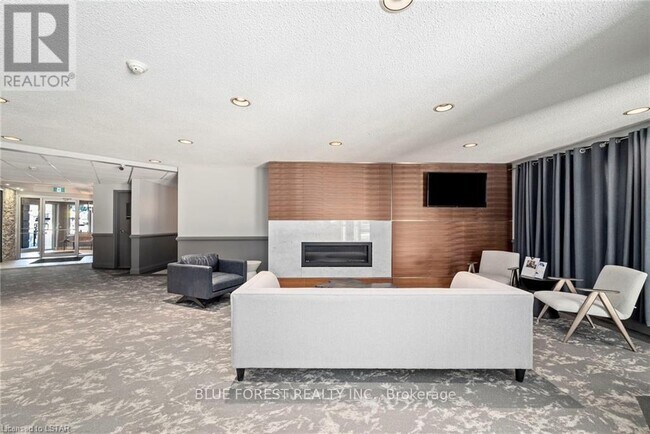 Photo - 1 Jacksway Crescent Unit 402