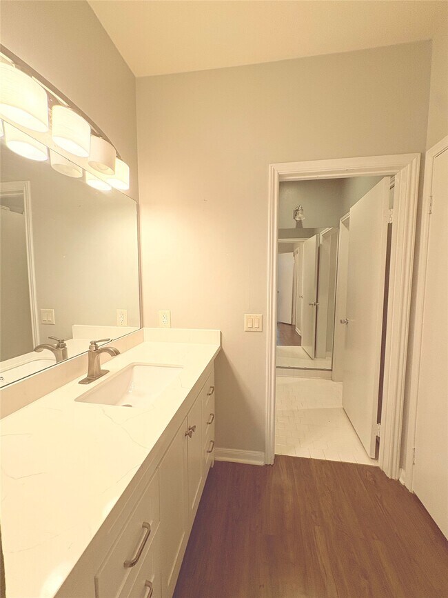 Photo - 2475 Underwood St Unit 382