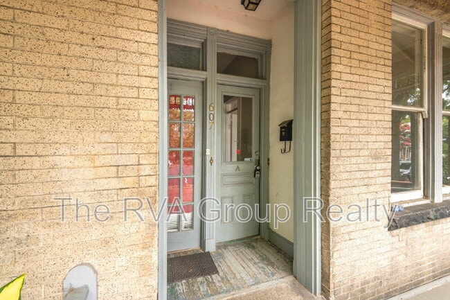 Photo - 607 N 27th St Unit B