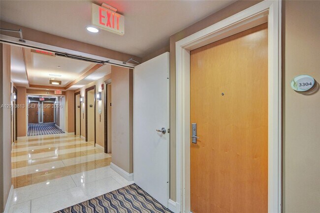 Photo - 253 NE 2nd St Unit 3304