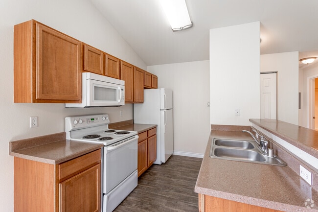 1BR, 1BA - 812 SF - Country Vista Apartments